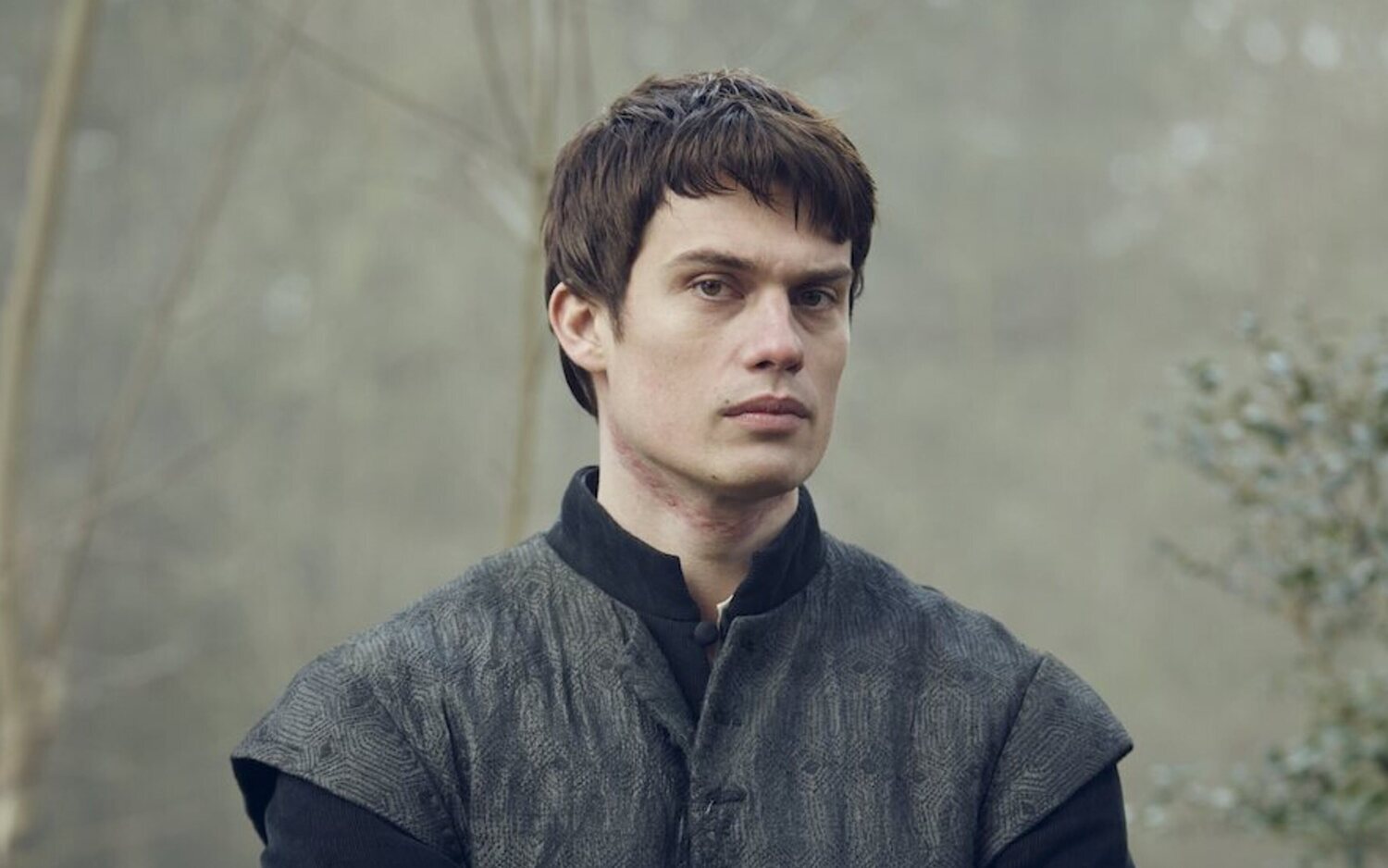 Nicholas Galitzine en 'Mary & George'