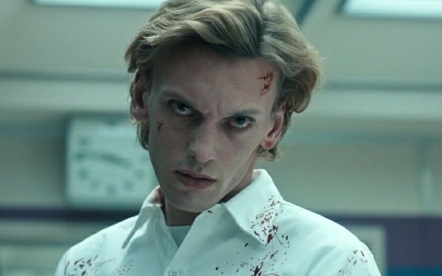 Jamie Campbell Bower como Henry Creel en 'Stranger Things'