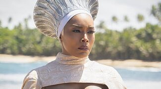 Angela Bassett sigue dolida por haber perdido el Oscar ante Jamie Lee Curtis: "Me lo merecía, se daba por hecho"