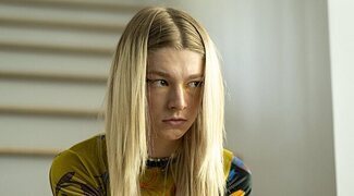 Hunter Schafer denuncia que le han puesto género masculino en el pasaporte por las políticas de Trump