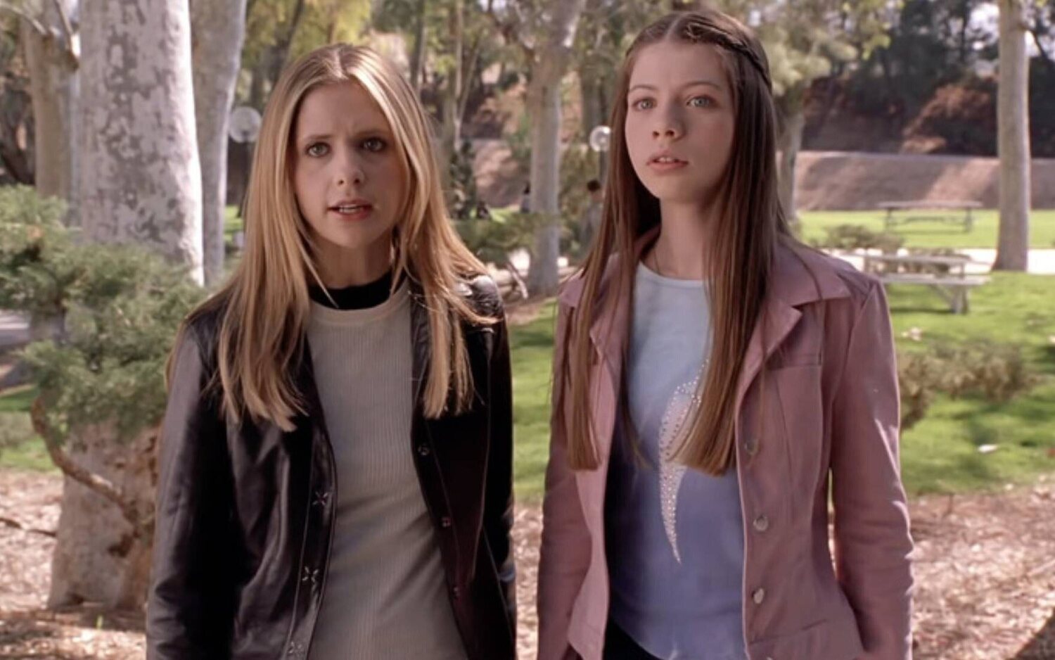 Sarah Michelle Gellar y Michelle Trachtenberg en 'Buffy, cazavampiros'