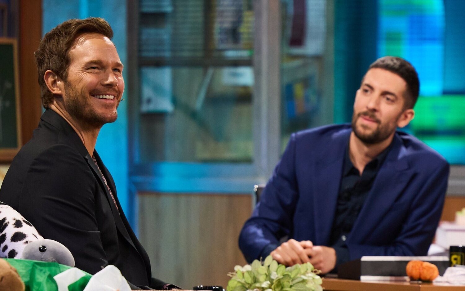 Chris Pratt juto a David Broncano en 'La Revuelta'