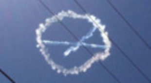 El logo de 'X-Men: Primera generación', dibujado en el cielo de Los Angeles