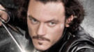 Luke Evans en el primer póster individual de 'Los tres Mosqueteros'