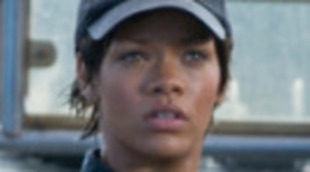 Rihanna coge la metralleta en su primera imagen de 'Battleship'