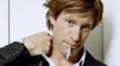 Aaron Eckhart será el batería de The Beach Boys en 'The Drummer'