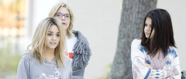 Vanessa Hudgens, Ashley Benson y Selena Gomez en el set de Spring Breakers