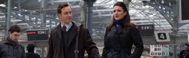 Gina Carano y Michael Fassbender en 'Indomable'