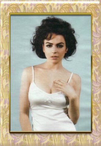 Lindsay Lohan como Elizabeth Taylor