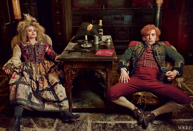 Helena Bonham Carter y Sacha Baron Cohen como el malvado matrimonio Thénardier