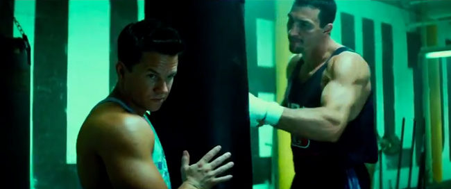 Dwayne Johnson y Mark Wahlberg lucen músculos en el primer tráiler de 'Pain and Gain'