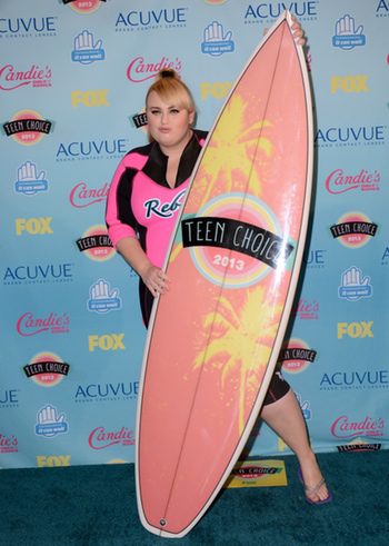 Rebel Wilson en los Teen Choice Awards 2013