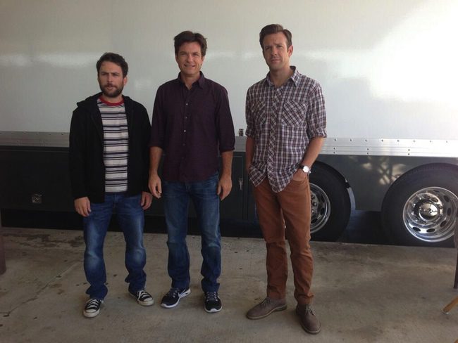 Charlie Day, Jason Bateman y Jason Sudeikis en el rodaje de Cómo acabar con tu jefe 2