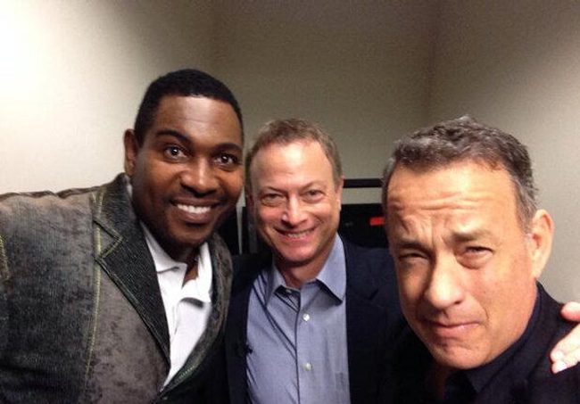 Mykelti Williamson y Gary Sinise con Tom Hanks