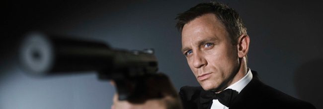 Daniel Craig como James Bond