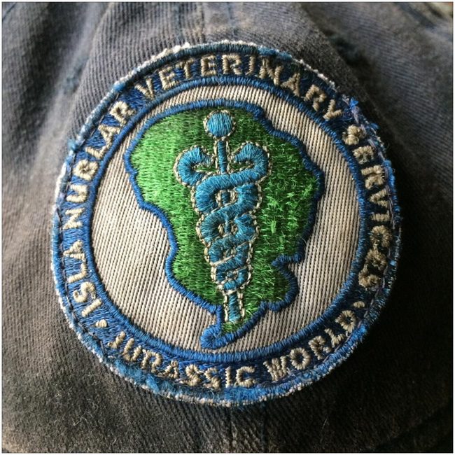 Imagen del uniforme Jurassic World