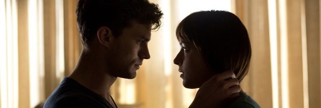  Jamie Dornan y Dakota Johnson en 'Cincuenta sombras de Grey'