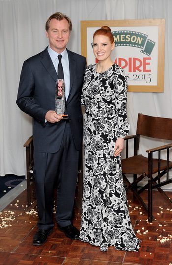 Chirstopher Nolan y Jessica Chastain en los Empire Awards 2015