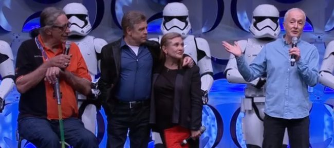 Peter Mayhew, Mark Hamill, Carrie Fisher y Anthony Daniels en la Star Wars Celebration