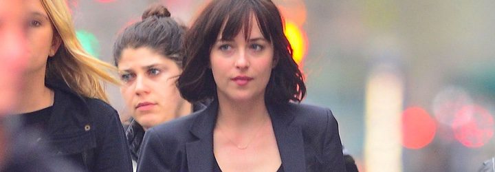  Dakota Johnson en el rodaje de 'How to Be Single'