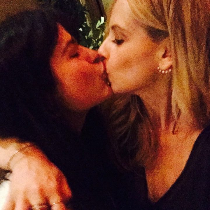 Sarah Michelle Gellar y Selma Blair recrean su beso lésbico de 'Crueles intenciones'