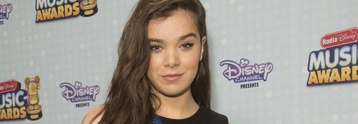  Hailee Steinfeld en los premios Disney en 2015