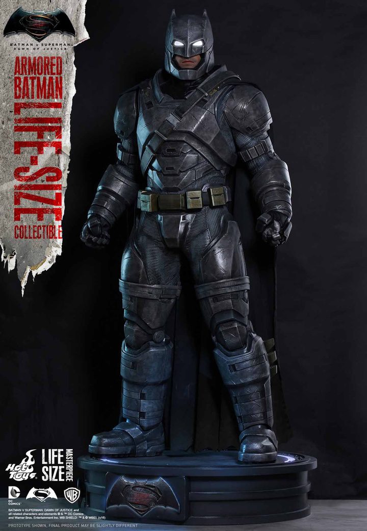  Armadura en tamaño real diseñada por Hot Toys