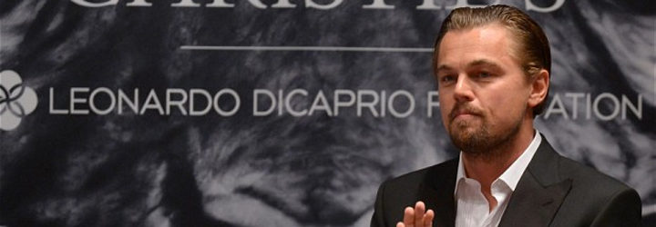 Leonardo Dicaprio en un discurso con su fundación