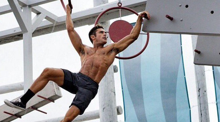 Zac Efron entrenando