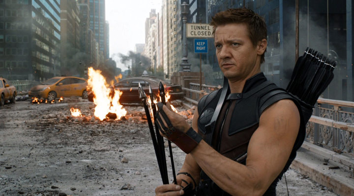 Jeremy Renner como Ojo de halcón