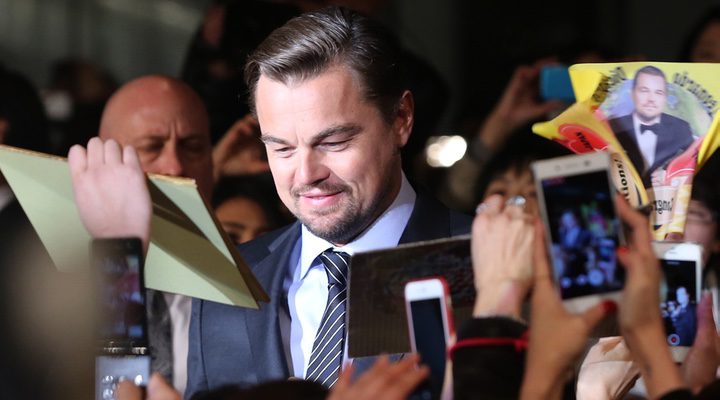  DiCaprio en plena premiere de 'El renacido' celebrada en Tokio