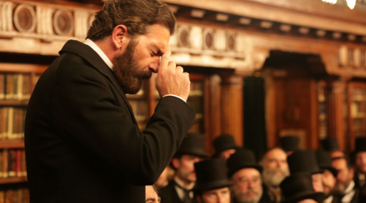 Antonio Banderas como Marcelino Sanz de Sautuola