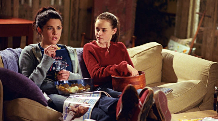 Las Gilmore viendo Nerflix