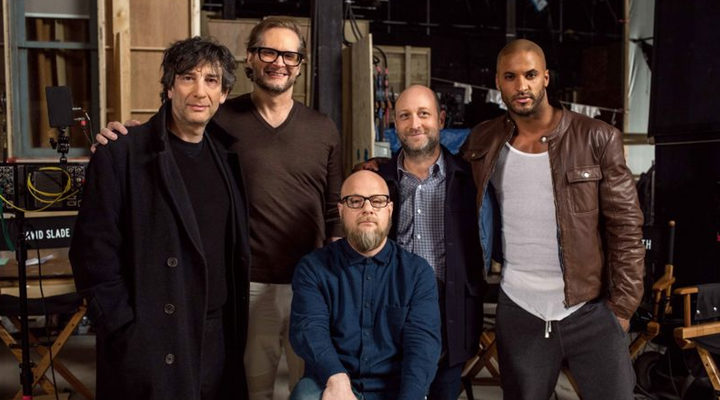 Neil Gaiman y el equipo de 'American Gods'