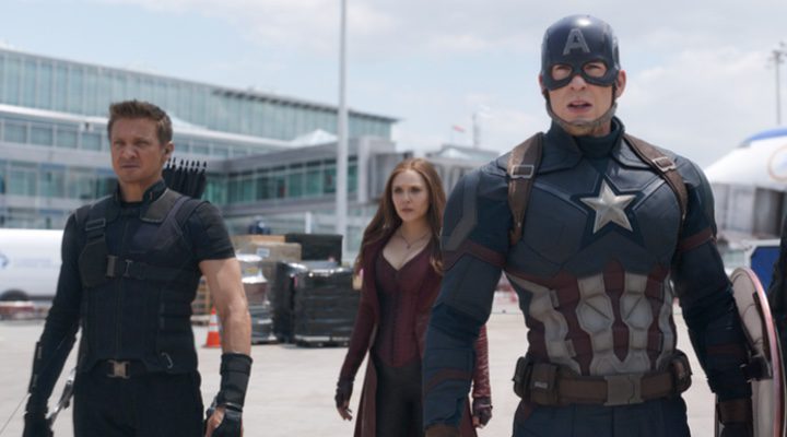  Elizabeth Olsen, Jeremy Renner y Chris Evans en 'Capitán América: Civil War'