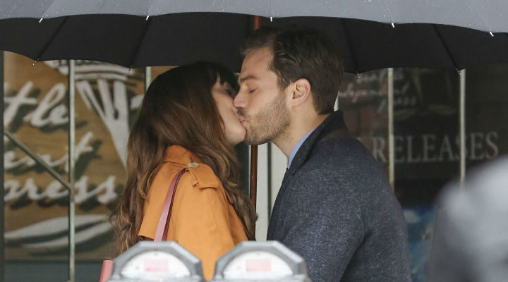 Dakota Johnson y Jamie Dornan en el rodaje de 'Cincuenta sombras más oscuras'