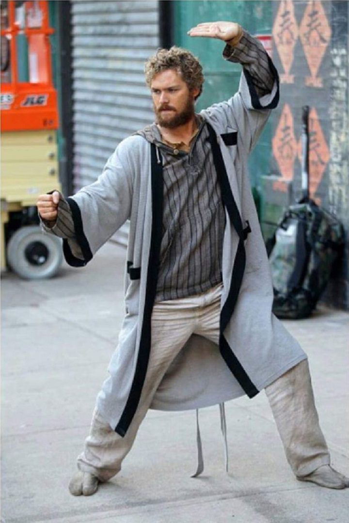 Finn Jones durante el rodaje de 'Iron Fist'