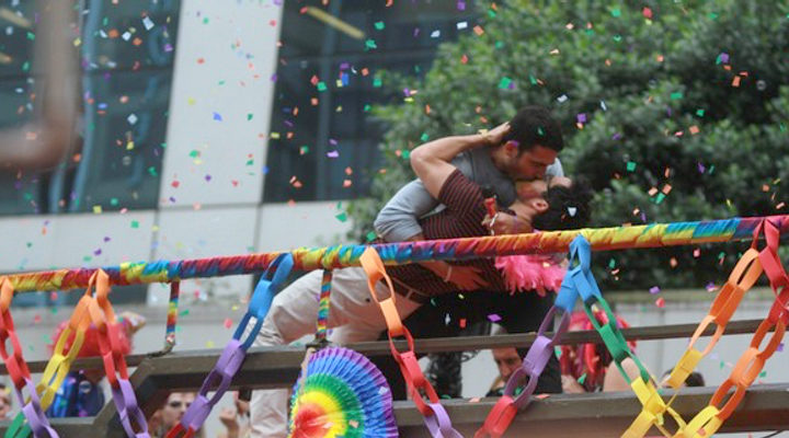 Miguel Angel Silvestre en el Orgullo Gay