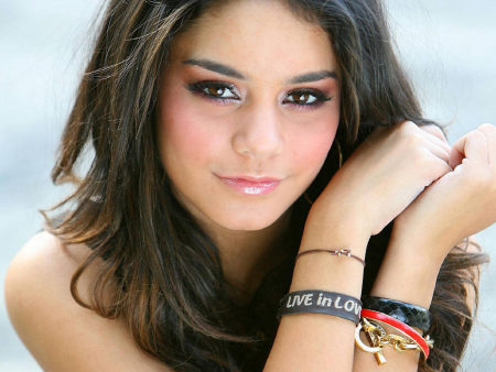 ¿Vanessa Hudgens protagonizará 'Dead@17'?