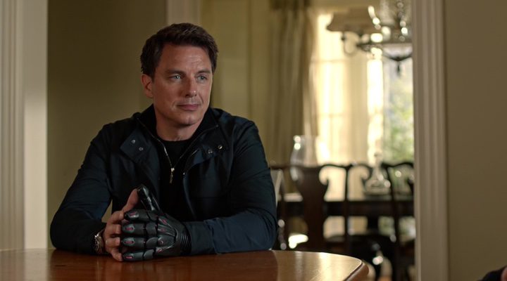 John Barrowman como Malcolm Merlyn en 'Arrow'