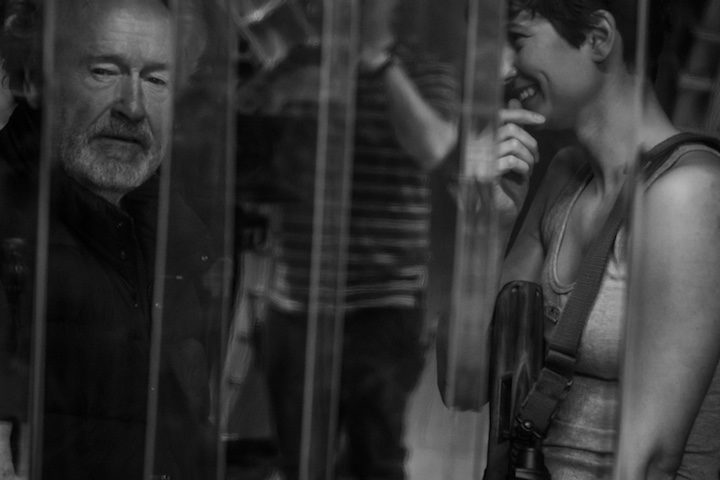  Katherine Waterston y Ridley Scott en el set de Alien: Covenant