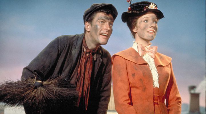 Dick Van Dyke y Julie Andrews en Mary Poppins