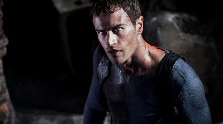  Theo James en 'Underworld: Guerras de sangre