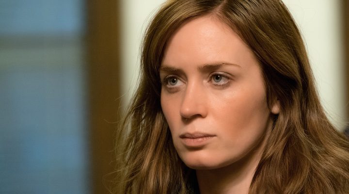 'La chica del tren': Emily Blunt casi rescata este thriller sin sorpresas