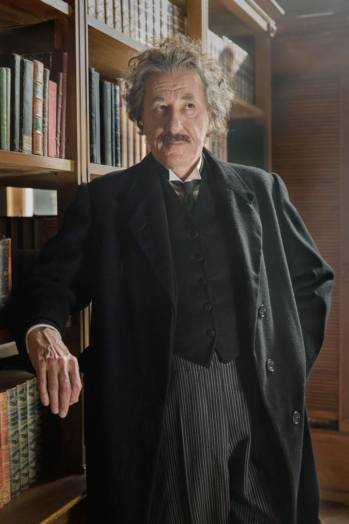 Geoffrey Rush será Albert Einstein en 'Genius'