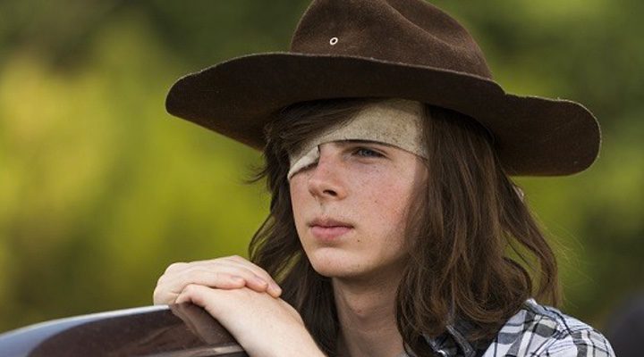 Chandler Riggs como Carl en 'The Walking Dead'