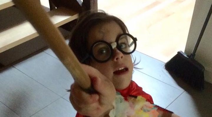 Juniper disfrazada de 'Harry Potter'