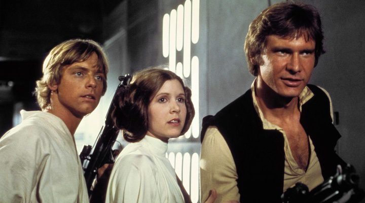  Luke Skywalker, Leia Organa y Han Solo en un momento de 'Star Wars: Una nueva esperanza'