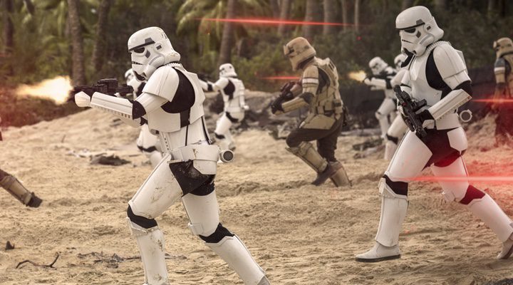 'Rogue One': Acción bélica de trepidante final y no tan trepidante viaje