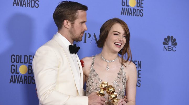 Ryan Gosling y Emma Stone en los Globos de Oro 2017